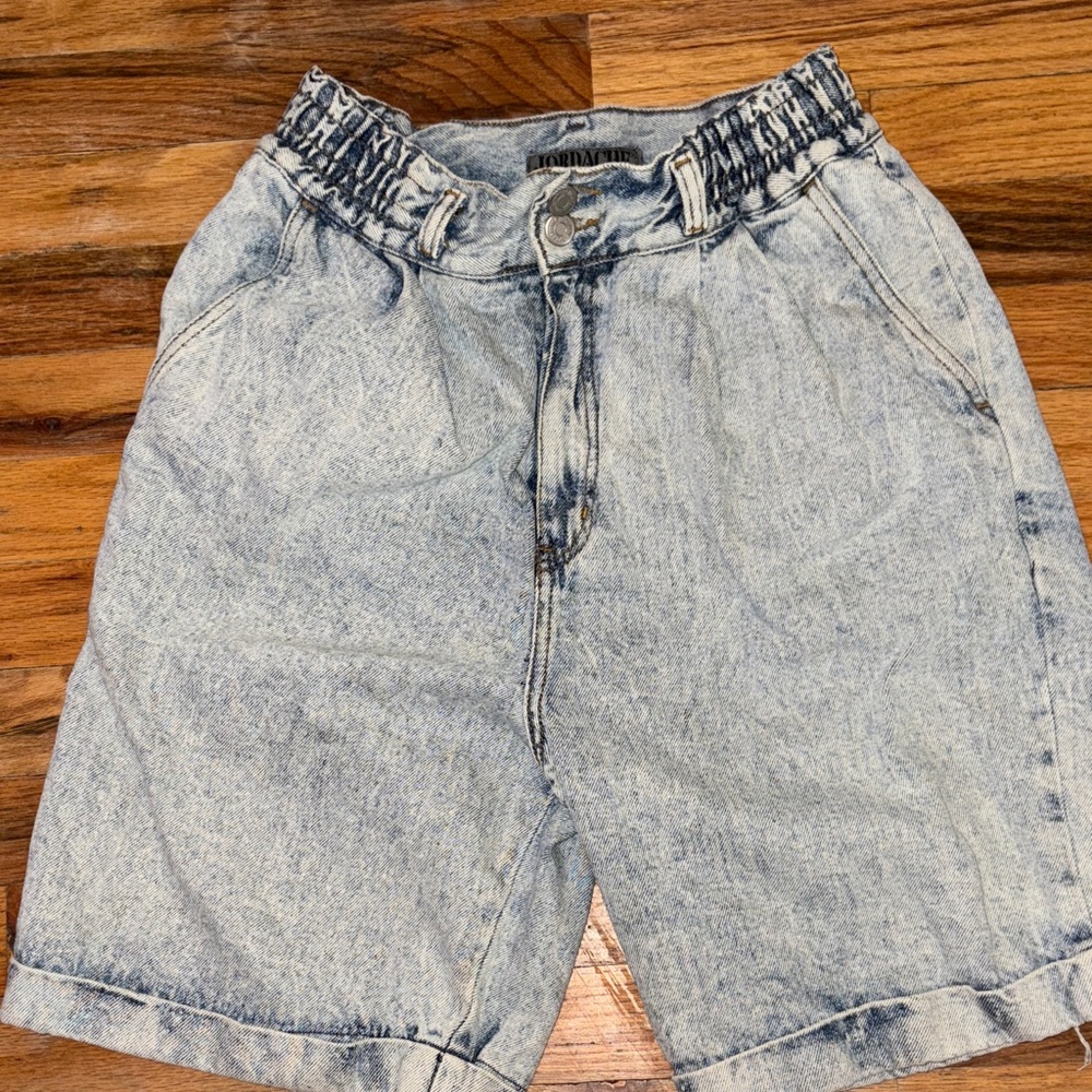 Vintage jordache acid washblue Jean shorts Light wash #pleated#cuffed#80sjeans